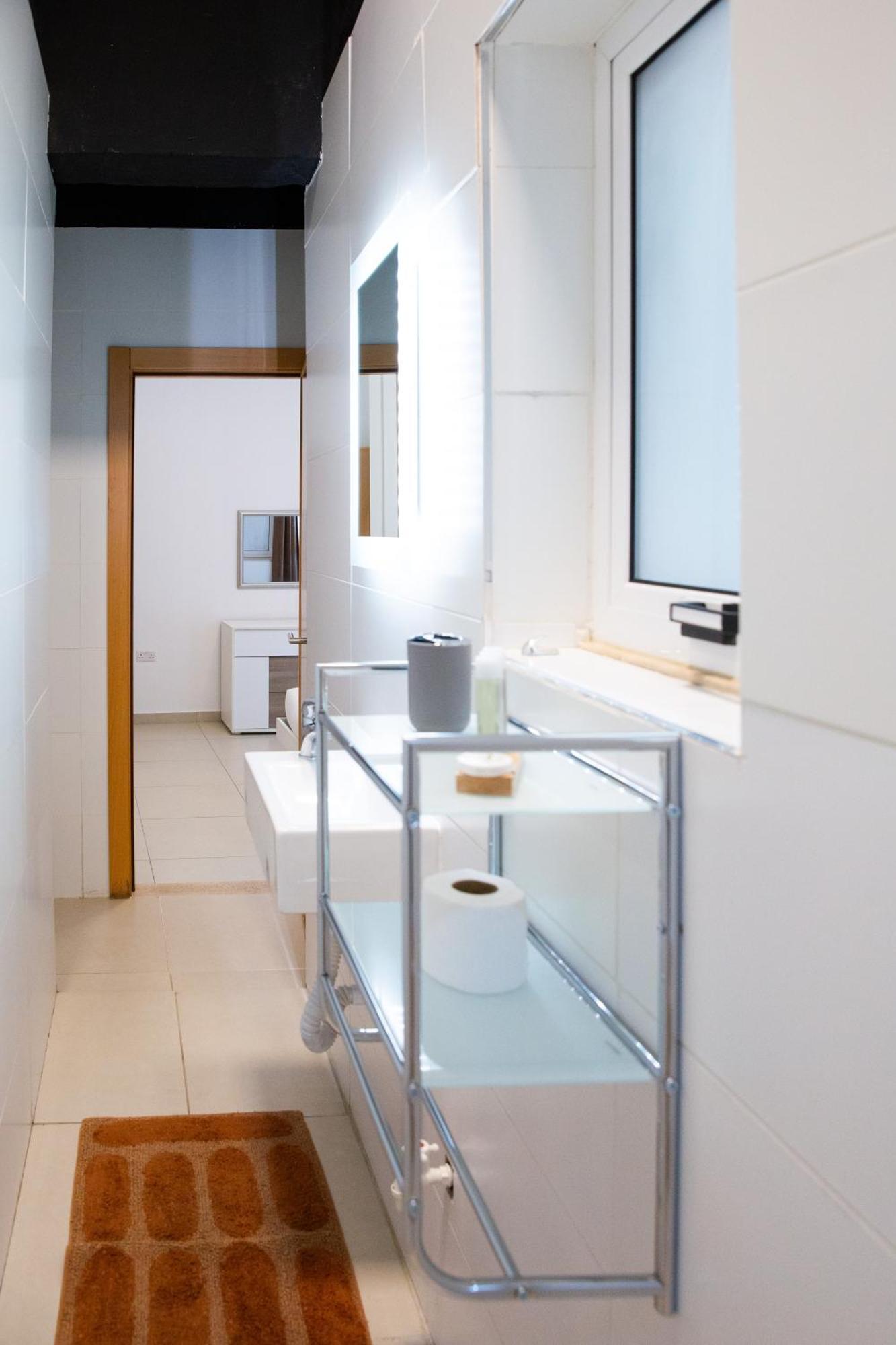 Center By Arcobnb Appartement